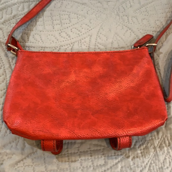 Unlisted red baguette shoulder bag - Picture 4 of 6